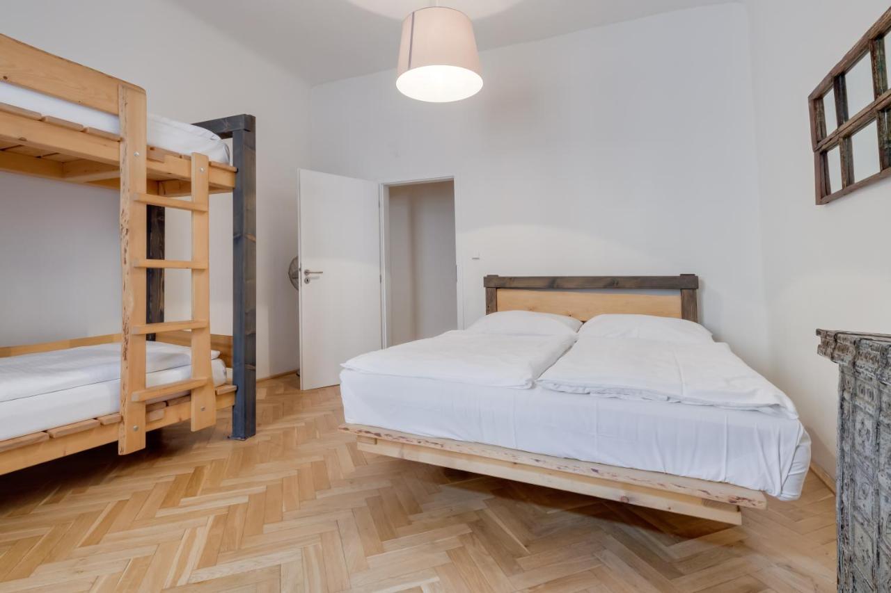 Curiosity Apartments Прага Екстер'єр фото