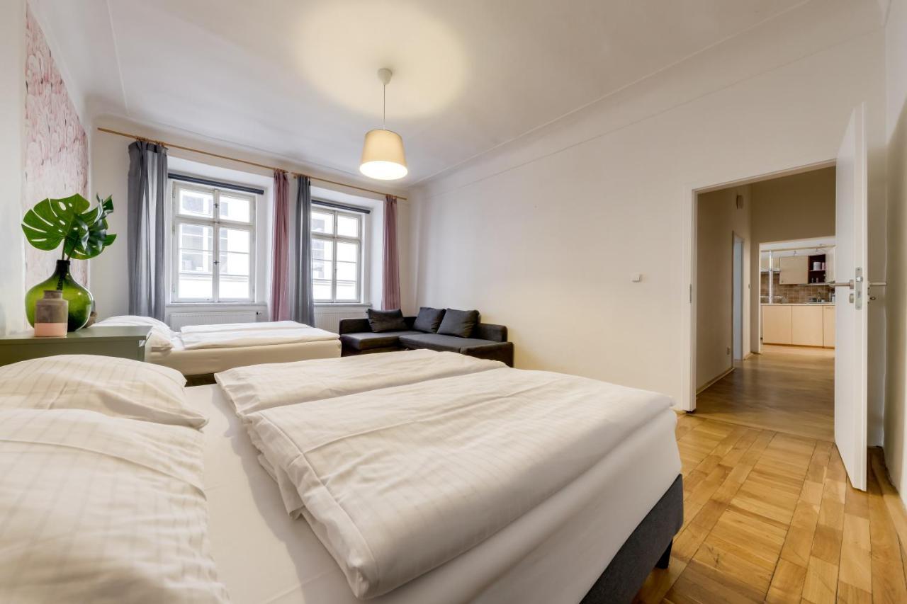 Curiosity Apartments Прага Екстер'єр фото