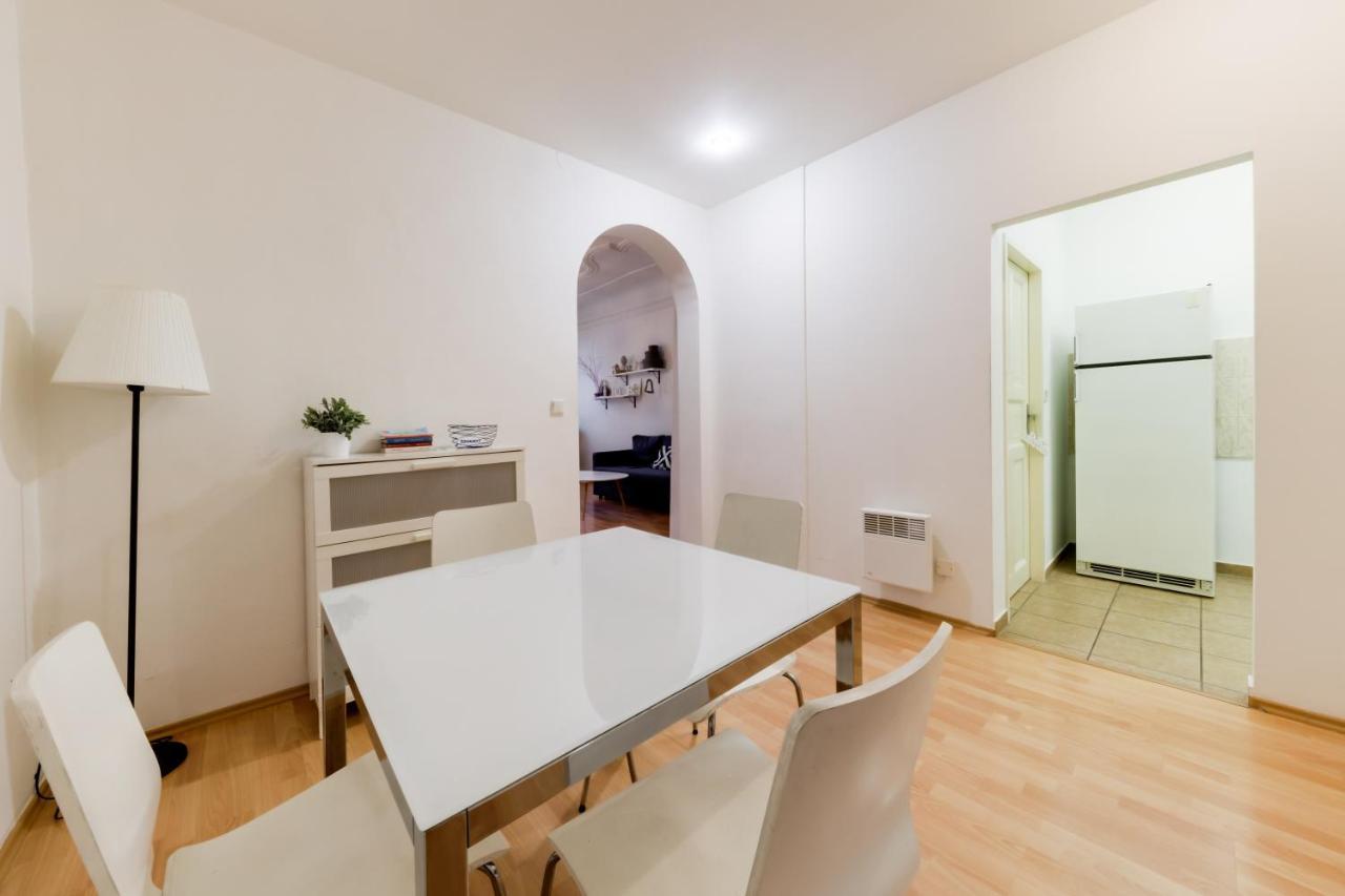 Curiosity Apartments Прага Екстер'єр фото